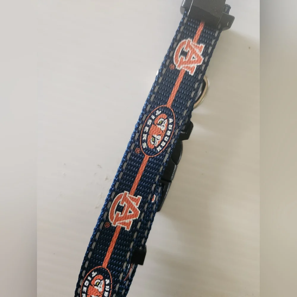 Auburn Dog Collar Adjustable Size Medium (14in -18in)
